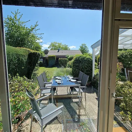 Ostseewiesen-2 Апартаменты *